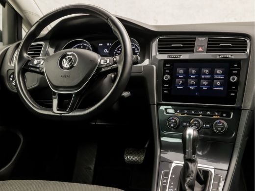 Volkswagen Golf Variant 1.5 TSI Comfortline Automaat (APPLE CARPLAY, GROOT NAVI, CAMERA, CLIMATE, STOELVERWARMING... ActivLease financial lease