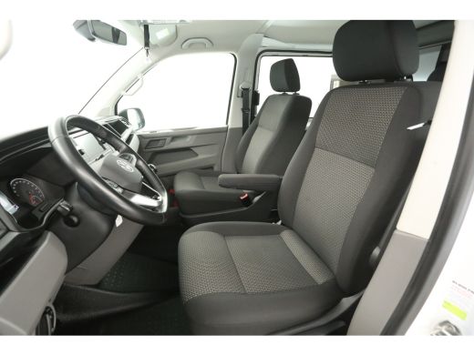 Volkswagen Transporter 2.0 TDI T6.1 150PK L2H1 | Dubbele Cabine | Airco | Camera | Cruise | Carplay | Stoelverw. ActivLease financial lease