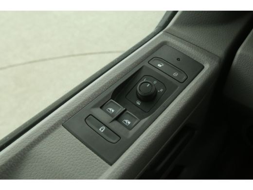 Volkswagen Transporter 2.0 TDI T6.1 150PK L2H1 | Dubbele Cabine | Airco | Camera | Cruise | Carplay | Stoelverw. ActivLease financial lease