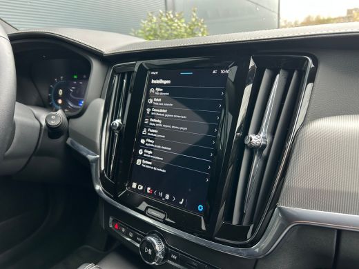 Volvo  V90 2.0 T6 AWD R-Design Long Range | Trekhaak | Stoel en-stuurverwarming | Sportstoel | Adaptive CC |... ActivLease financial lease