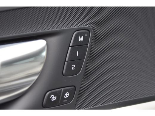 Volvo  XC60 B5 Inscription | Trekhaak |  Blond Leather | 19" | ActivLease financial lease