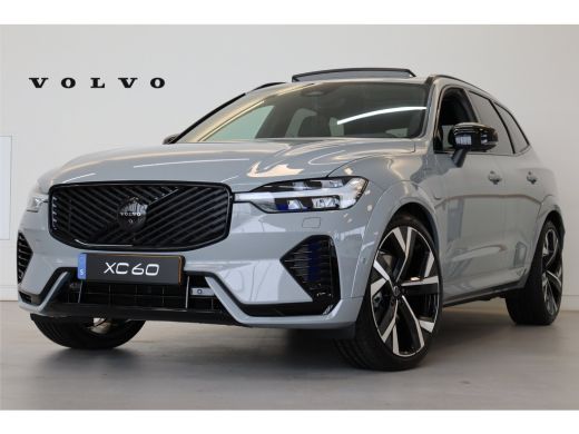 Volvo  XC60 T6 350PK AWD Ultra Black Edition Lounge | 22" | Luchtvering | B&W | Trekhaak