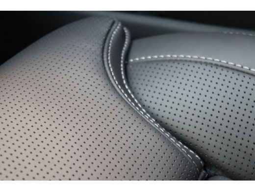 Volvo  XC60 T6 350PK AWD Ultra Black Edition Lounge | 22" | Luchtvering | B&W | Trekhaak ActivLease financial lease