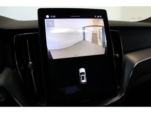 Volvo  XC60 T6 350PK AWD Ultra Black Edition Lounge | 22" | Luchtvering | B&W | Trekhaak ActivLease financial lease