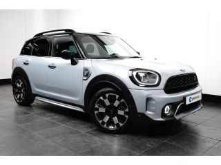 Mini Countryman 1.5 Cooper S E ALL4 Chili | Achterbank in delen neerklapbaar | Achteruitrijcamera | Apple Carplay...