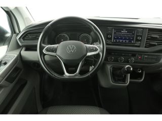 Volkswagen Transporter 2.0 TDI T6.1 150PK L2H1 | Dubbele Cabine | Airco | Camera | Cruise | Carplay | Stoelverw.