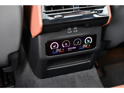 BMW i5 eDrive40 M-Sport Pano Adp-demping B&W Comfzetel+Vent 20inch ActivLease financial lease