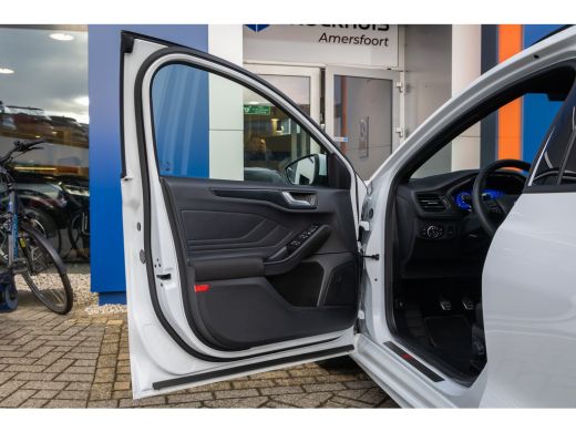 Ford Focus 1.0 EcoBoost Hybrid ST Line X Business | Trekhaak | Apple Carplay/Android Auto | Stoel/Stuur Verw... ActivLease financial lease
