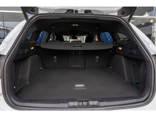 Ford Focus 1.0 EcoBoost Hybrid ST Line X Business | Trekhaak | Apple Carplay/Android Auto | Stoel/Stuur Verw... ActivLease financial lease