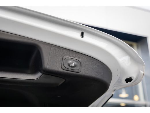 Ford Focus 1.0 EcoBoost Hybrid ST Line X Business | Trekhaak | Apple Carplay/Android Auto | Stoel/Stuur Verw... ActivLease financial lease