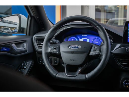 Ford Focus 1.0 EcoBoost Hybrid ST Line X Business | Trekhaak | Apple Carplay/Android Auto | Stoel/Stuur Verw... ActivLease financial lease