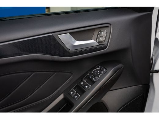 Ford Focus 1.0 EcoBoost Hybrid ST Line X Business | Trekhaak | Apple Carplay/Android Auto | Stoel/Stuur Verw... ActivLease financial lease