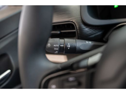 Jeep Avenger Longitude 54 kWh | Parkeersensoren | Apple Carplay & Android Auto | Lichtmetalen velgen | Climate... ActivLease financial lease