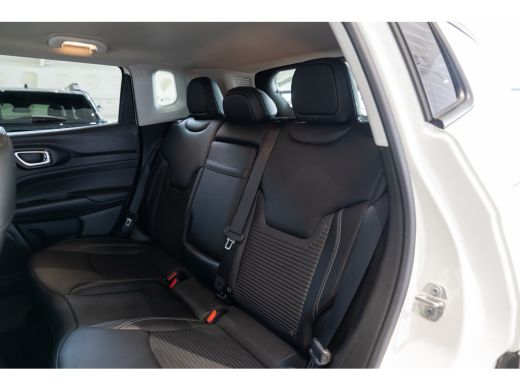 Jeep Compass 4xe 240 Plug-in Hybrid Electric Limited | Navigatie | Climate Controle | Elektrische Achterklep |... ActivLease financial lease