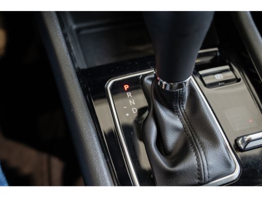 Jeep Compass 4xe 240 Plug-in Hybrid Electric Limited | Navigatie | Climate Controle | Elektrische Achterklep |... ActivLease financial lease