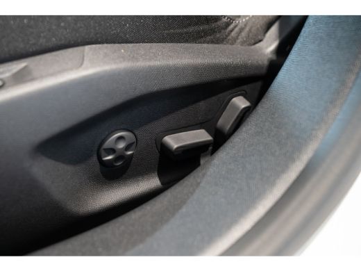 Opel Astra Sports Tourer 1.6 Turbo Plug In Hybrid 225PK GSE | Alcantara | LED Matrix | Camera | Stoel & Stuu... ActivLease financial lease