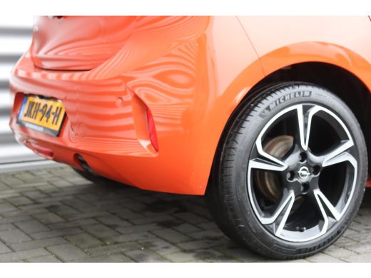 Opel Corsa 1.2 75PK 5-DRS ELEGANCE GS-LINE / NAVI / LEDER / CLIMA / LED / PDC / 17" LMV / UNIEK / CAMERA / P... ActivLease financial lease