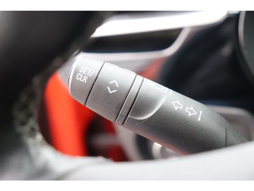 Opel Corsa 1.2 75PK 5-DRS ELEGANCE GS-LINE / NAVI / LEDER / CLIMA / LED / PDC / 17" LMV / UNIEK / CAMERA / P... ActivLease financial lease