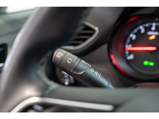 Opel Crossland X 1.2 Turbo 110PK Edition | Achterbank in delen neerklapbaar | Achterspoiler | Airco ActivLease financial lease