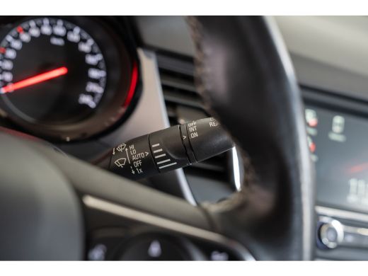 Opel Crossland X 1.2 Turbo 110PK Edition | Achterbank in delen neerklapbaar | Achterspoiler | Airco ActivLease financial lease