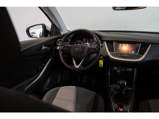 Opel Grandland X 1.2 Turbo Edition | Parkeersensoren | Lichtmetalen velgen | Apple Carplay & Android Auto | Blueto... ActivLease financial lease
