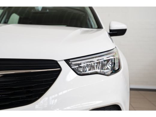 Opel Grandland X 1.2 Turbo Edition | Parkeersensoren | Lichtmetalen velgen | Apple Carplay & Android Auto | Blueto... ActivLease financial lease
