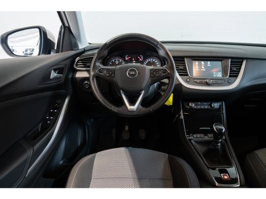 Opel Grandland X 1.2 Turbo Edition | Parkeersensoren | Lichtmetalen velgen | Apple Carplay & Android Auto | Blueto... ActivLease financial lease