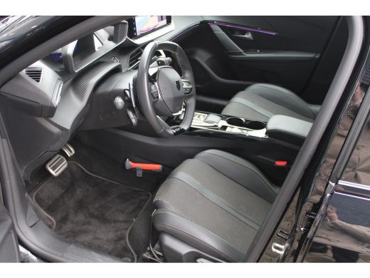 Peugeot 208 Hybrid 100 e-DCS6 GT | Achterbank in delen neerklapbaar | Achterruitverwarming | Achterspoiler ActivLease financial lease