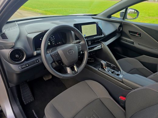 Toyota C-HR 1.8 Hybrid 140 Dynamic - 140 Pk - Euro 6 - (Nw Model) ParkeerCamera - AppleCarplay AndroidAuto ActivLease financial lease