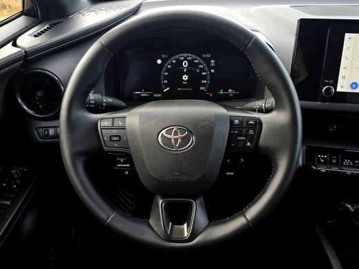 Toyota C-HR 1.8 Hybrid 140 Dynamic - 140 Pk - Euro 6 - (Nw Model) ParkeerCamera - AppleCarplay AndroidAuto ActivLease financial lease