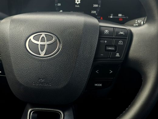 Toyota C-HR 1.8 Hybrid 140 Dynamic - 140 Pk - Euro 6 - (Nw Model) ParkeerCamera - AppleCarplay AndroidAuto ActivLease financial lease