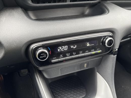 Toyota Yaris 1.5 Hybrid Active **ADAPTIEF CRUISE CONTROL/ CLIMATE CONTROL/ PARKEERCAMERA** ActivLease financial lease