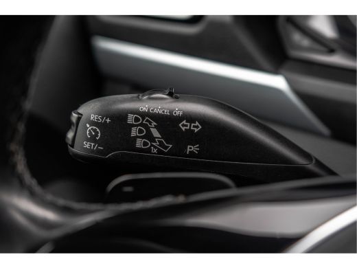 Volkswagen Amarok 3.0 TDI V6 L2H1 | 4Motion | DC | Highline | 225 PK | LED | Camera | Cruise | PDC | Trekhaak | Airco ActivLease financial lease