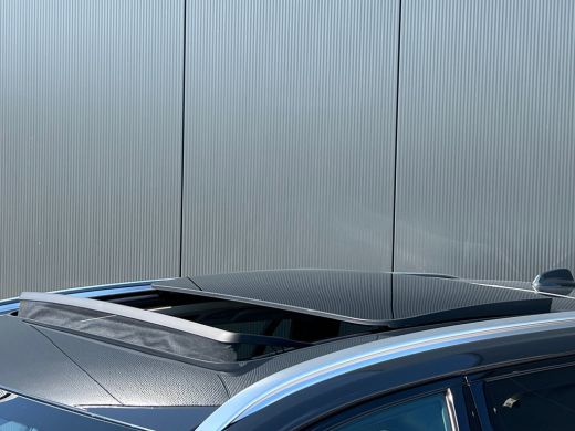 Volvo  V60 Cross Country T5 AWD Pro | Trekhaak | Panoramadak | Apple carplay/Android auto | Massage Stoelen ... ActivLease financial lease