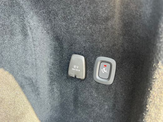 Volvo  V60 Cross Country T5 AWD Pro | Trekhaak | Panoramadak | Apple carplay/Android auto | Massage Stoelen ... ActivLease financial lease