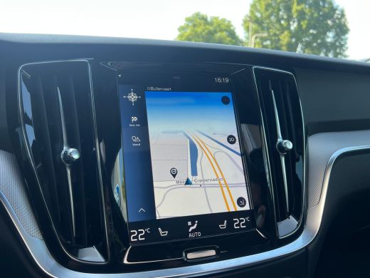 Volvo  V60 Cross Country T5 AWD Pro | Trekhaak | Panoramadak | Apple carplay/Android auto | Massage Stoelen ... ActivLease financial lease