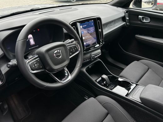 Volvo  XC40 Single Motor Extened Range Core 82 kWh | Achteruitrijcamera | Apple Carplay/Android Auto|telefoon... ActivLease financial lease