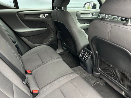 Volvo  XC40 Single Motor Extened Range Core 82 kWh | Achteruitrijcamera | Apple Carplay/Android Auto|telefoon... ActivLease financial lease