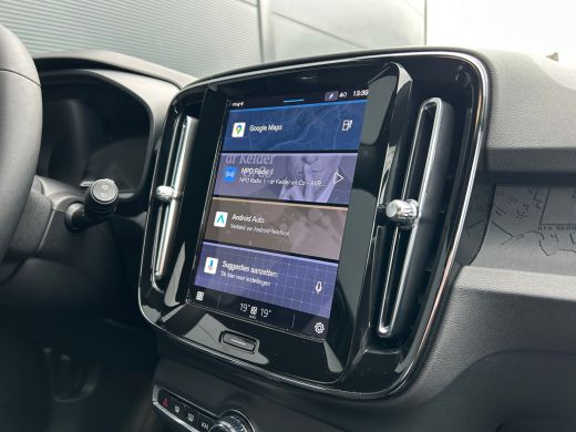 Volvo  XC40 Single Motor Extened Range Core 82 kWh | Achteruitrijcamera | Apple Carplay/Android Auto|telefoon... ActivLease financial lease