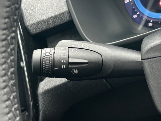 Volvo  XC40 Single Motor Extened Range Core 82 kWh | Achteruitrijcamera | Apple Carplay/Android Auto|telefoon... ActivLease financial lease