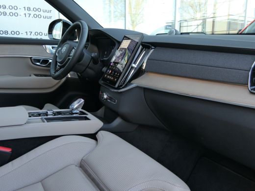 Volvo  XC90 T8 Plug-in hybrid AWD Plus Dark | Stoelventilatie | Bowers&Wilkins | Trekhaak | 360 Graden Camera... ActivLease financial lease