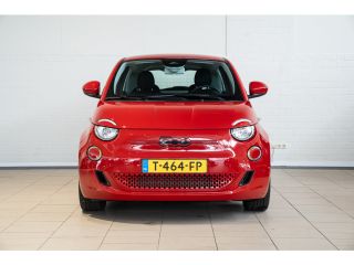 Fiat 500e RED 42 kWh | Navigatie | Climate Controle | Apple Carplay & Android Auto | Lichtmetalen velgen | ...