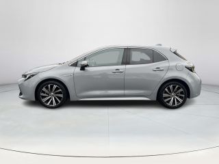 Toyota Corolla 1.8 Hybrid Dynamic | Stoelverwarming | Carplay | Keyless entry | 17 inch LM-velgen | LED koplampen |