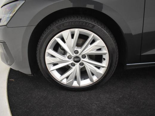 Audi A3 Sportback 35 TFSI Advanced edition 150Pk DSG/AUTO | Elektrisch glazen panorama dak | Stoelverwarm... ActivLease financial lease
