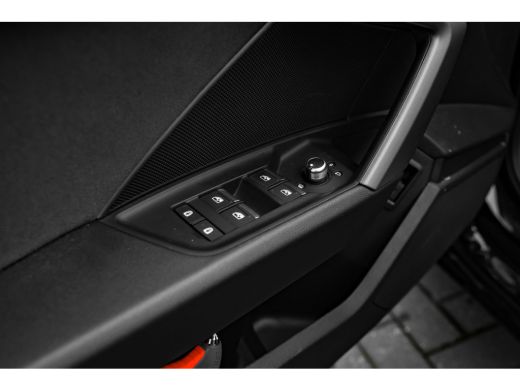 Audi A3 Sportback 40 TFSI e Advanced edition 204 PK | Achteruitrijcamera | Voorstoelen Verwarmd | Apple C... ActivLease financial lease