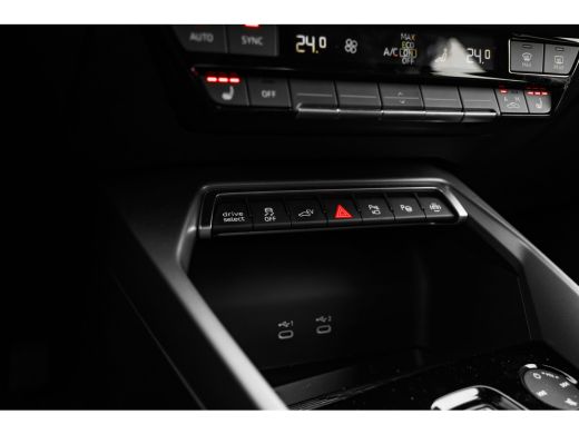 Audi A3 Sportback 40 TFSI e Advanced edition 204 PK | Achteruitrijcamera | Voorstoelen Verwarmd | Apple C... ActivLease financial lease