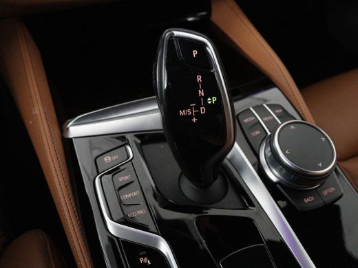 BMW 5 Serie 530i M Sport | Head-Up | Adaptive cruise | Leder | Harman/Kardon | Laserlicht | 360 Camera | Stoe... ActivLease financial lease