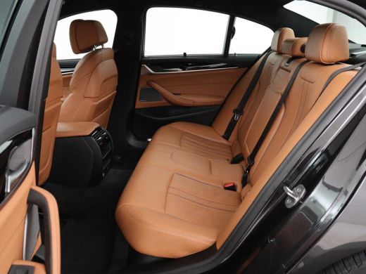 BMW 5 Serie 530i M Sport | Head-Up | Adaptive cruise | Leder | Harman/Kardon | Laserlicht | 360 Camera | Stoe... ActivLease financial lease