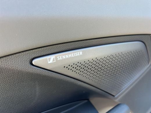 CUPRA Terramar 1.5 TSI e-Hybrid VZ Performance | Pano dak | 20" inch | Trekhaak | 272 pk | Sennheiser Audio | HU... ActivLease financial lease