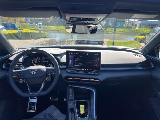 CUPRA Terramar 1.5 TSI e-Hybrid VZ Performance | Pano dak | 20" inch | Trekhaak | 272 pk | Sennheiser Audio | HU... ActivLease financial lease